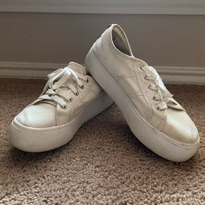 Steve Madden Sneakers